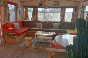 camping-la-perle-creuse-MH-6personnes-Californie-pièce de vie 2