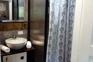 Vue sur Salle de Bain