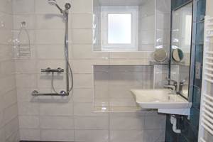 salle de bain adaptée