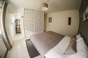 chambre-hote-piscine-spa-la-fleche