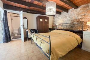 Chambre double de Belle Epine avec salle de bain attenante