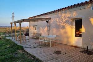 grande terrasse privée avec pergola 30m²