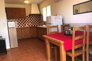 Les Mazets du Rouret - Che^ne Vert cuisine frigo congelateur micro ondres...