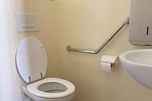 Chambre 4pers 11 Maison du Randonneur AuxR_M_la_rando toilettes