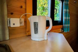 kitchenette-equipee-roulotte-zoo-la-fleche