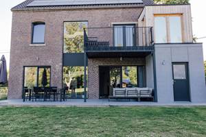 Façade arrière (au sol)