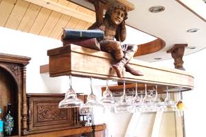 le ciel de bar éléménts du sculteur Fulgraff