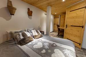 La chambre : Thème la chèvrerie