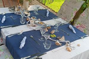 Table dressée extérieur