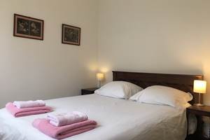 Chambre double au rez-de-chaussée