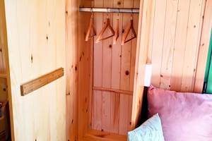 placard avec penderie