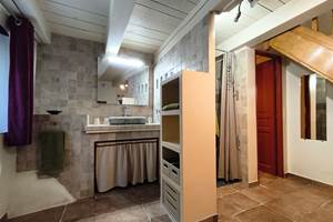 Salle de bains chambre de L Esquirol