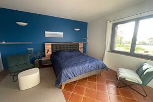 Apppartement charme grand lit 160