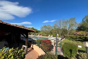Terrasse et piscine