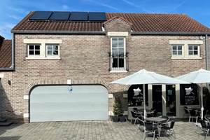 Appartement de 65 mètres carrés situé au premier étage, entrée indépendante