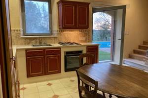 cuisine-equipee-le-gite-manoir-du-bouyssou
