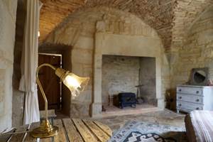 Chateau de Saint Chamarand, chambre des Templiers, la TOUR medievale  (2)