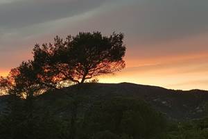 Les magnifiques couchés de soleil du Mas de Cocody