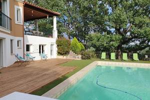 Terrasse et piscine