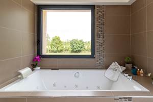 SUITE EUCALYPTUS BAIGNOIRE BALNEO