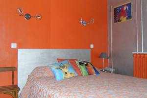 Ch 6 hôtel jean bart paris côté cour