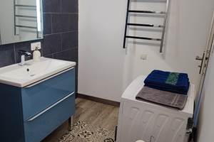 Salle d'eau et toilettes