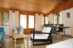 Salon salle à manger donnant sur la terrasse