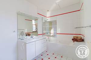 maisonaubelle.salledebain.jardin