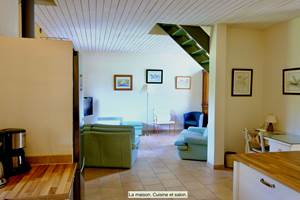 DOMAINE DU CHAMP DE L'HOSTE - maison d'hôtes à Larzac 24170 - Gîte de charme - Location maison de vacances avec piscine et spa - cuisine -