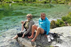 Trempette dans le lac vert