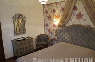 3_BASTIDE_CH_GRISE_1 lit KING-SIZE_SdB PRIVEE_WC à partager