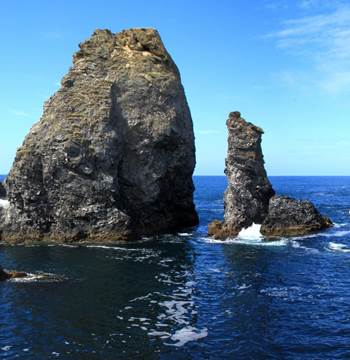 LES AIGUILLES DE PORT COTON - BELLE ILE - MORBIHAN BRETAGNE SUD