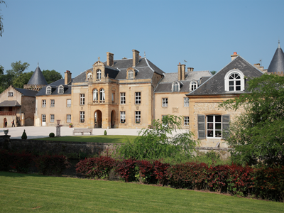 Restaurant "Domaine Château du Faucon"