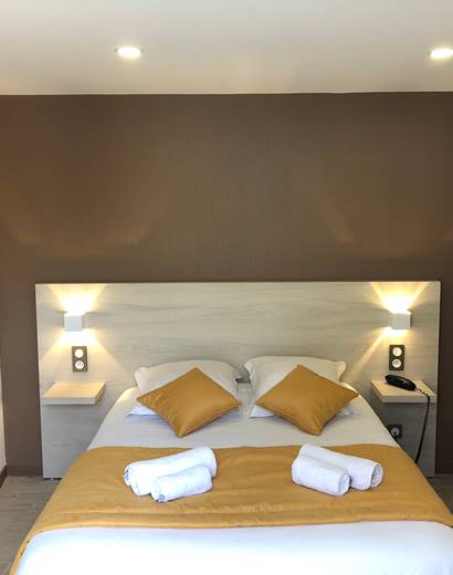 Chambre double patio, climatisée, rénovée, à Boulazac, Périgueux