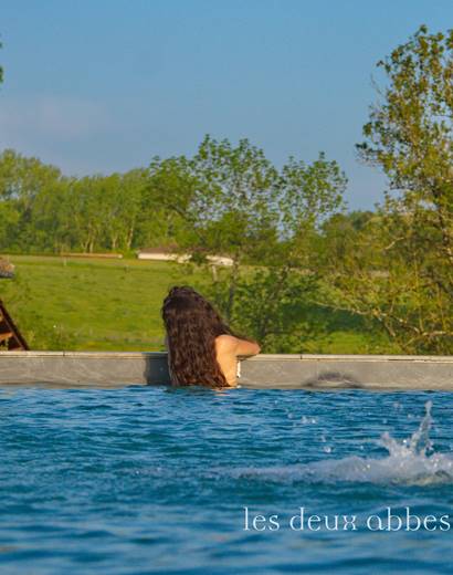Piscine Chauffée 4 x 14 m Volet roulant Immergé Deux Cascades massantes