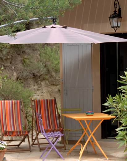 la terrasse de la chambre les oliviers