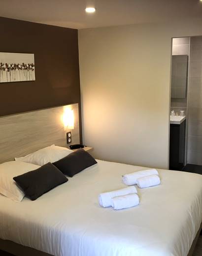 Chambre double patio, climatisée, rénovée, à Boulazac, Périgueux