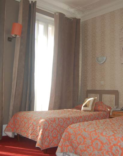 Chambre 2 lits 9 rue Jean Bart 75006 Paris