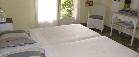 Chambre Anis avec vue sur le jardin