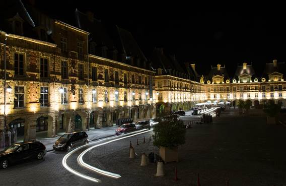 La Place Ducale de nuit