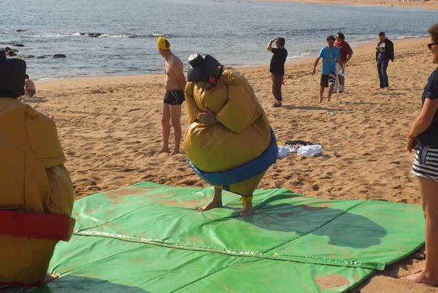 Animation de plage avec Au Gré du Vent sur un formidable terrain de jeu : la plage !