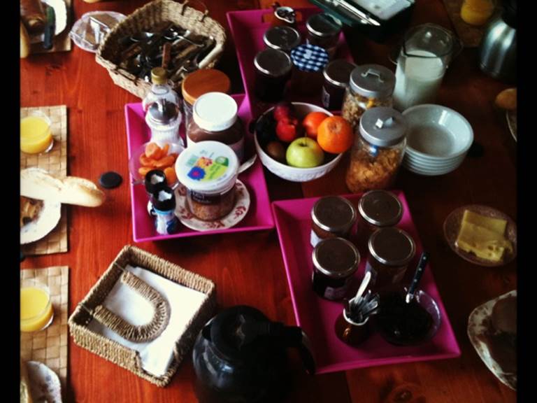 le petit dejeuner buffet