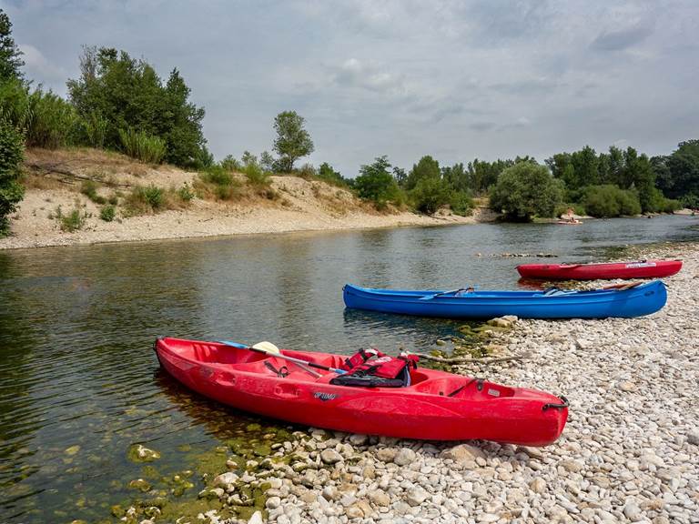 canoe-3643113_1920