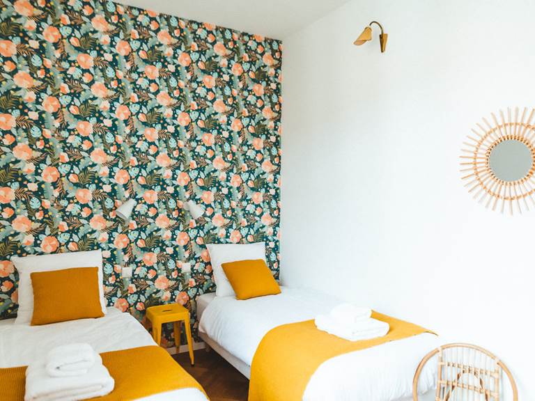 La deuxième chambre, avec lits jumeaux et matelas à mémoire de forme également.
