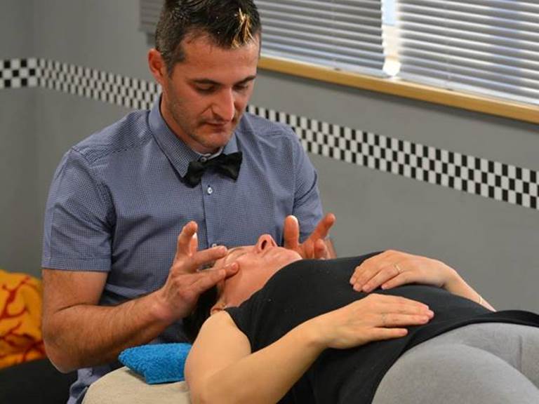 massage du visage avec José