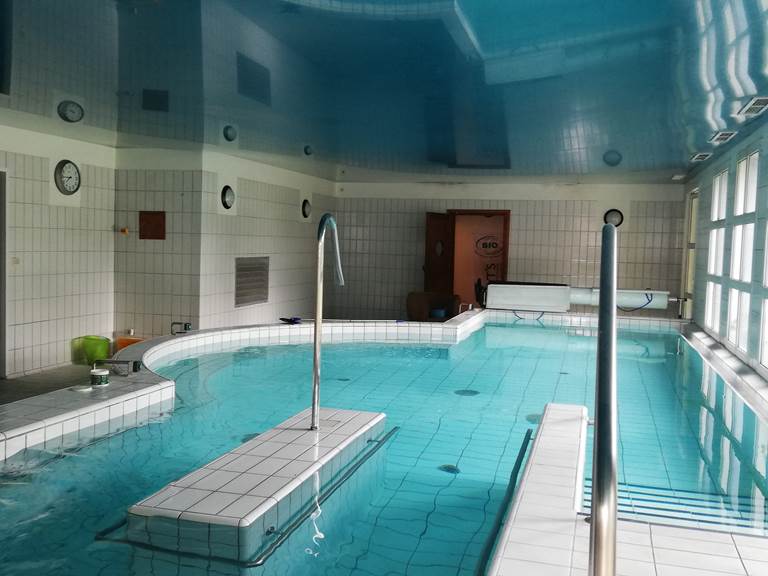 la piscine interieure