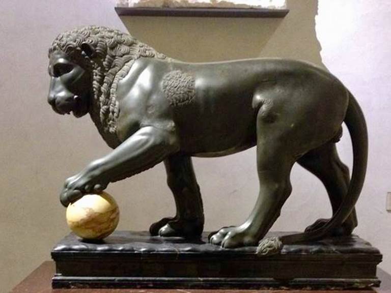 Where does this Lion come from!