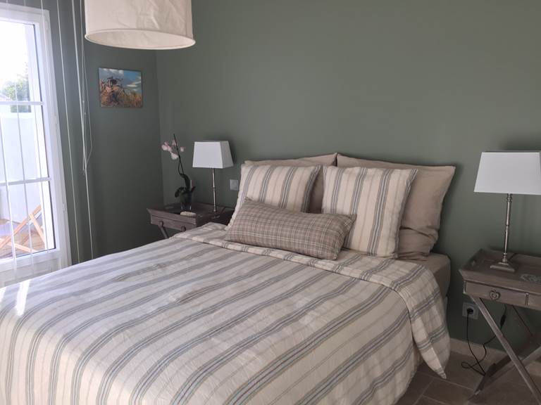 Chambre Kaki