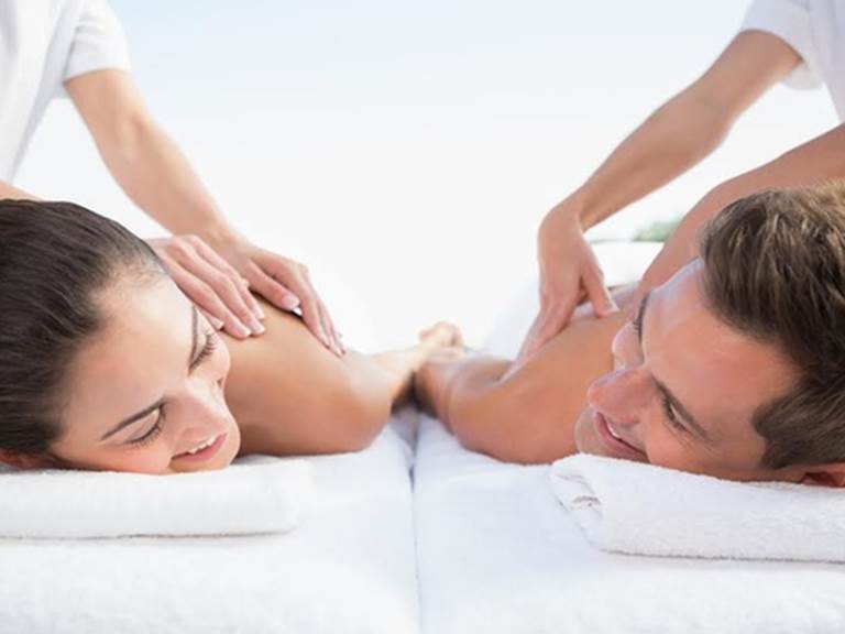 massage-couple