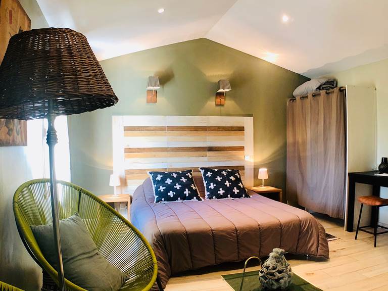 Mas Guiraud chambre verte-03